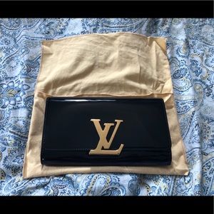 Louis Vuitton Black Patent leather Clutch